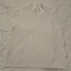 LOFT Cream Sleeveless Turtleneck Sweater